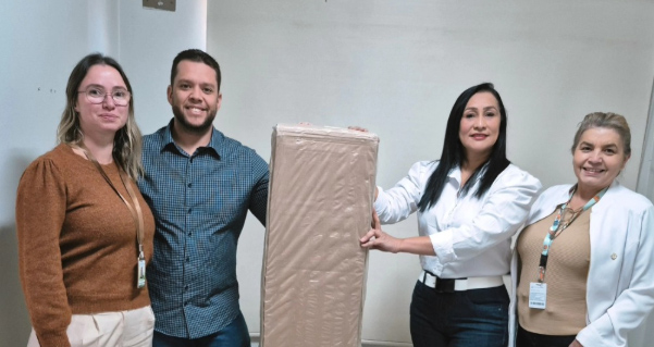 Entrega de duas novas beliches